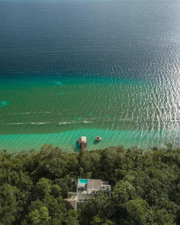 Casa Marivan, Private Pier, Free Paddle Boards & Kayac Bacalar